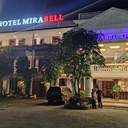 Mirabell Hotel & Convention Hall Маланг Екстериор снимка