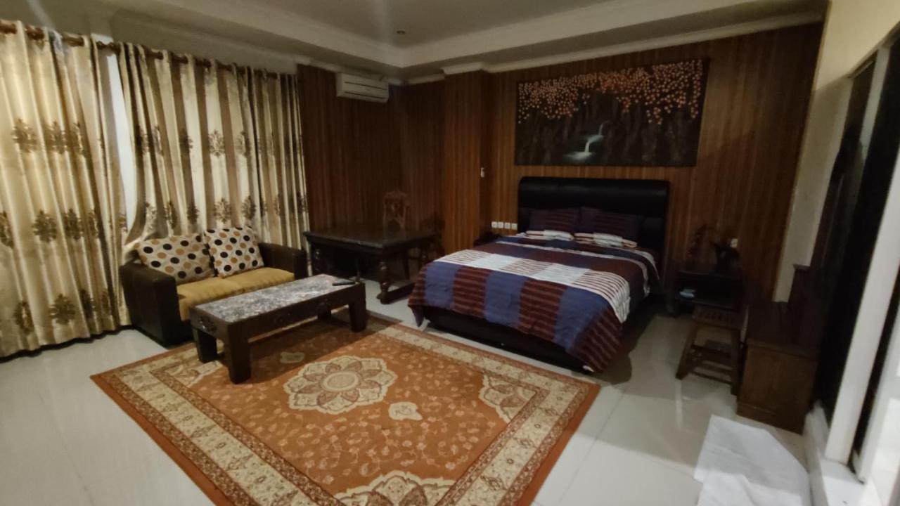 Mirabell Hotel & Convention Hall Маланг Екстериор снимка