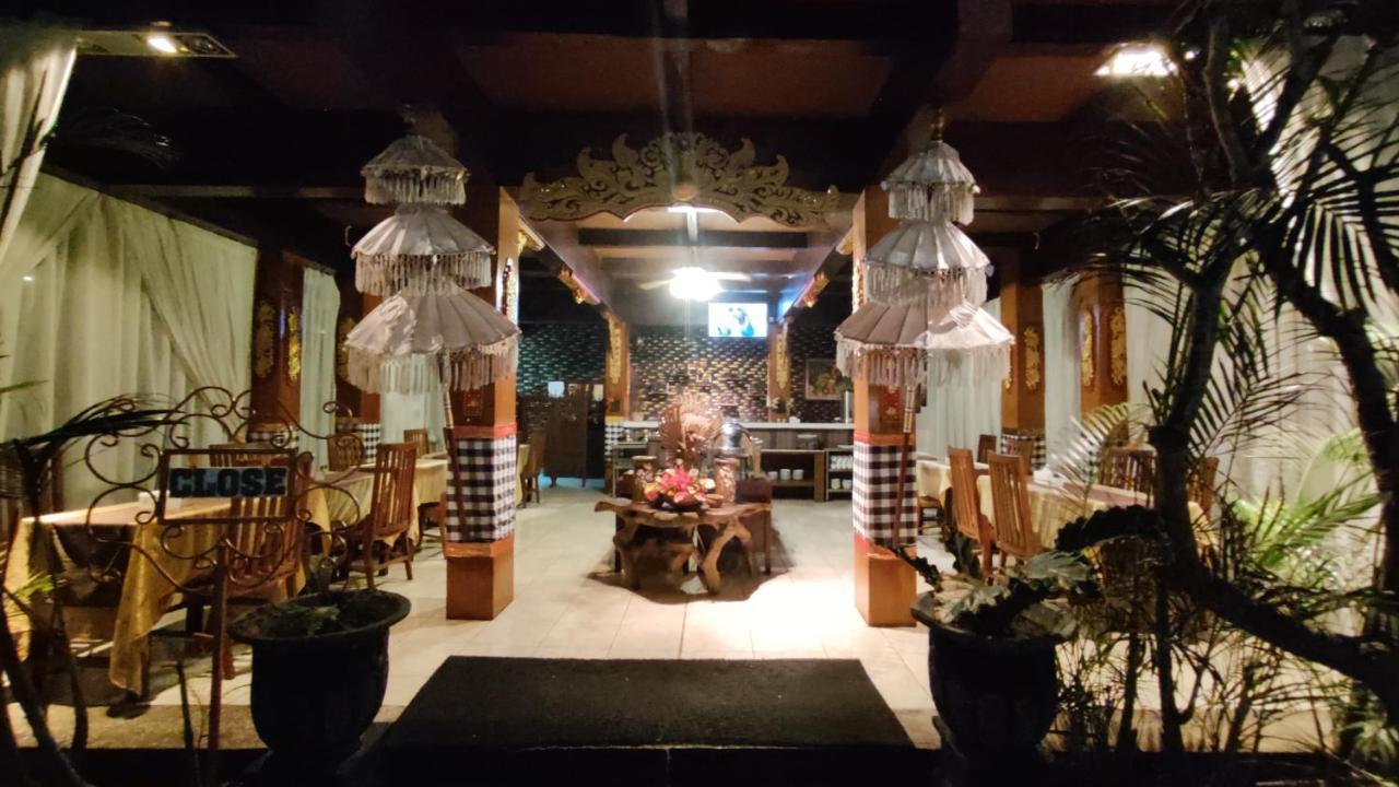 Mirabell Hotel & Convention Hall Маланг Екстериор снимка